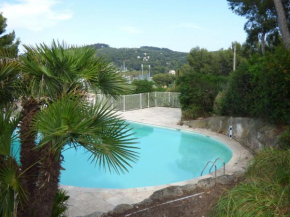 Grand Studio au calme avec PISCINE et à 5 mn à pied de la PLAGE
